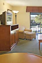 Hotel Red Lion Pasco photo 2