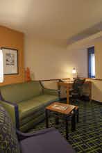 Hotel Fairfield Inn & Suites Naples photo 5