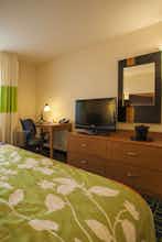 Hotel Fairfield Inn & Suites Naples photo 4