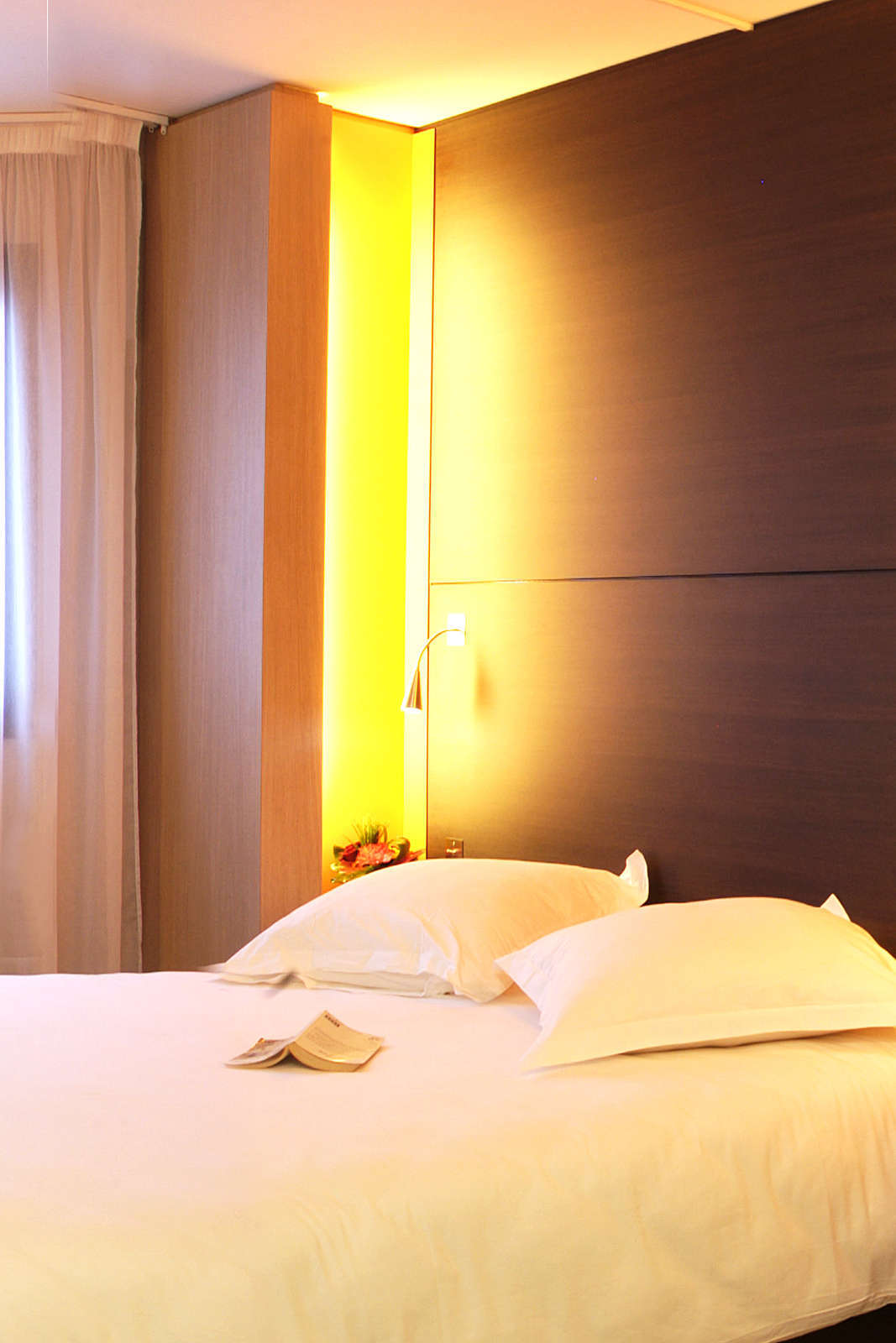 Hotel Hôtel Oceania Nantes Aéroport photo 2