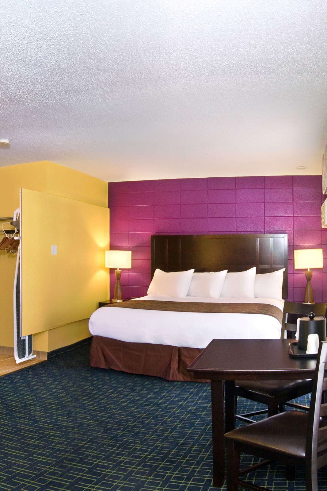 Hotel Red Lion Inn & Suites Walla Walla photo 1