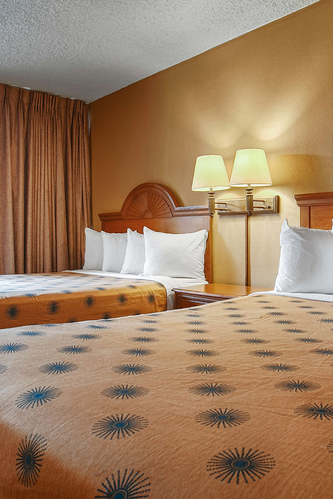 Hotel Red Lion Hotel Bakersfield photo 3