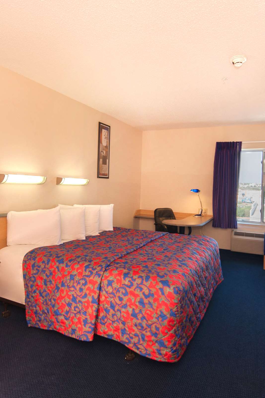 Hotel Red Roof Inn Laredo Airport photo 1