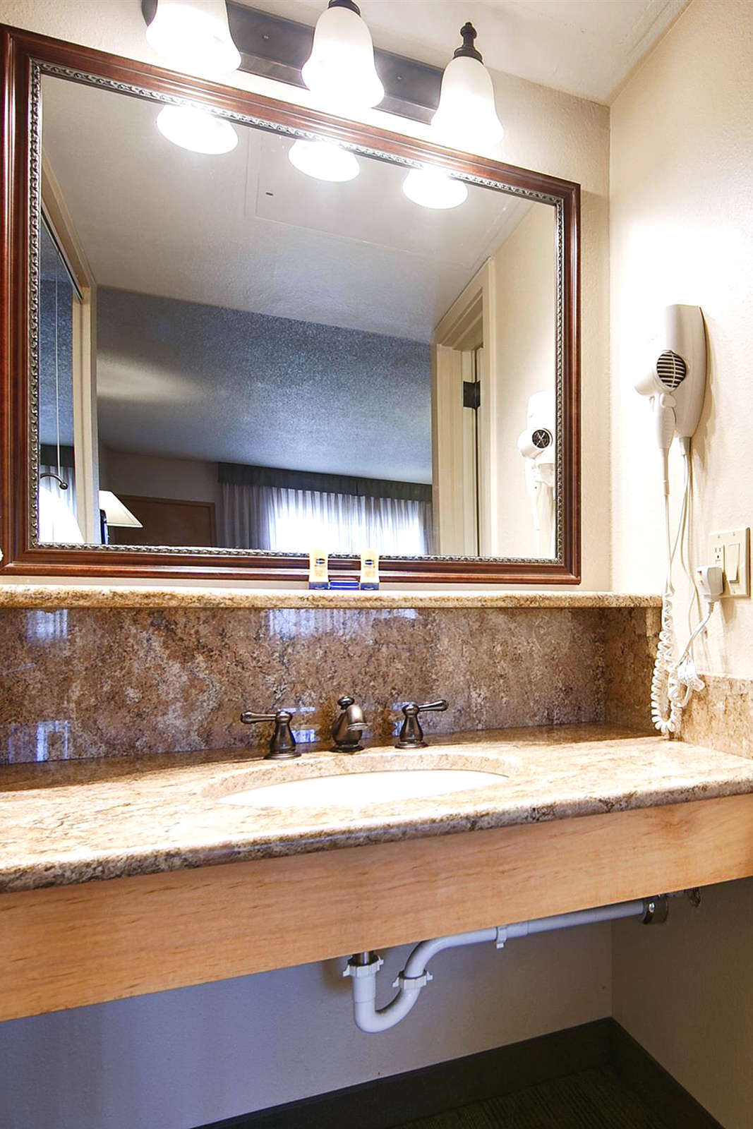 Hotel Best Western Sheridan Center photo 5