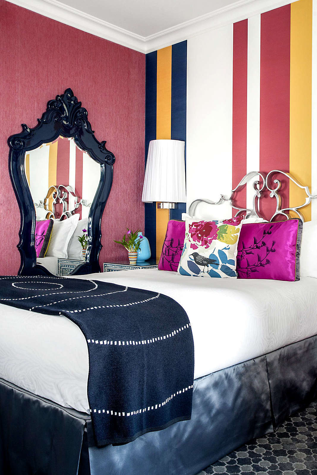 Hotel The Marker has a long name and should be cropped to fit reviews card on Locations page photo 2