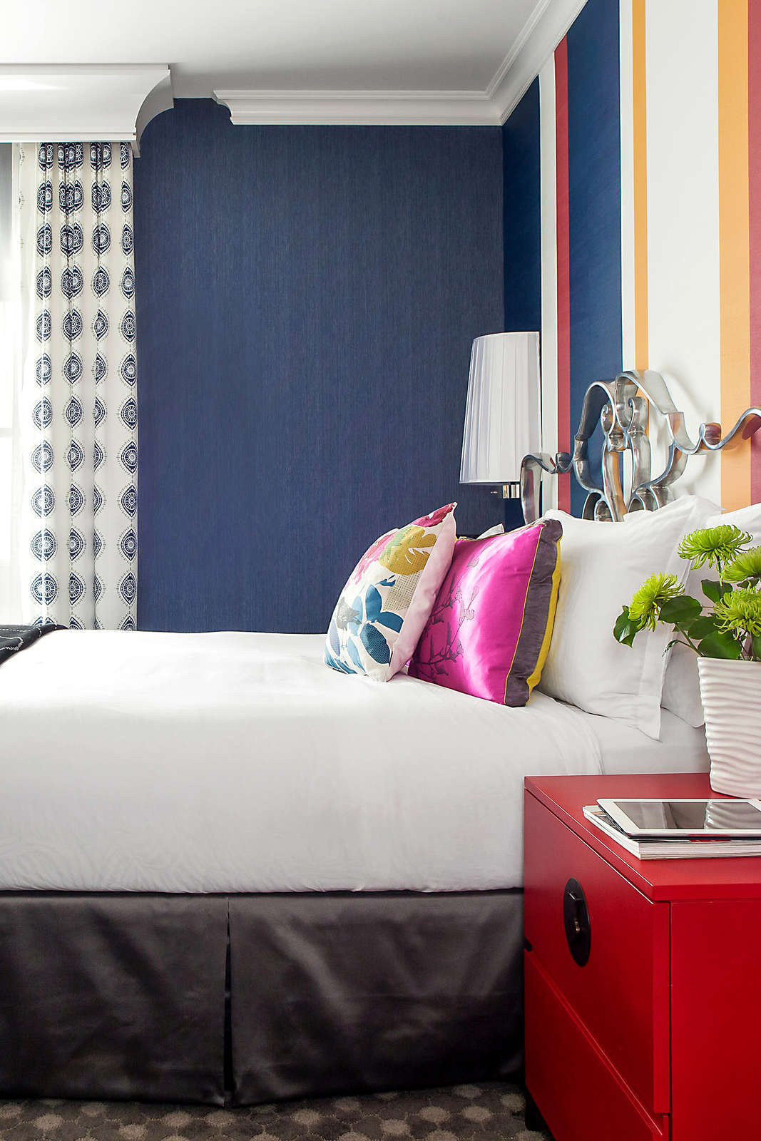 Hotel The Marker has a long name and should be cropped to fit reviews card on Locations page photo 3