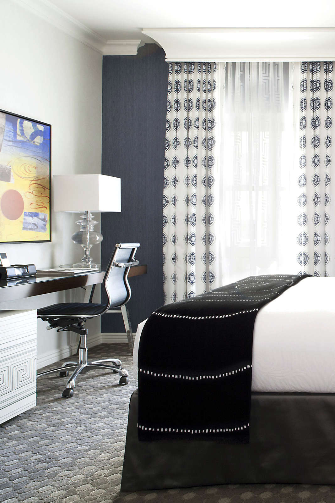 Hotel The Marker has a long name and should be cropped to fit reviews card on Locations page photo 4