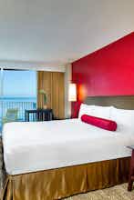 Hotel Aston Waikiki Beach Hotel photo 2