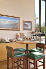 Hotel Red Lion Inn & Suites Missoula photo 1