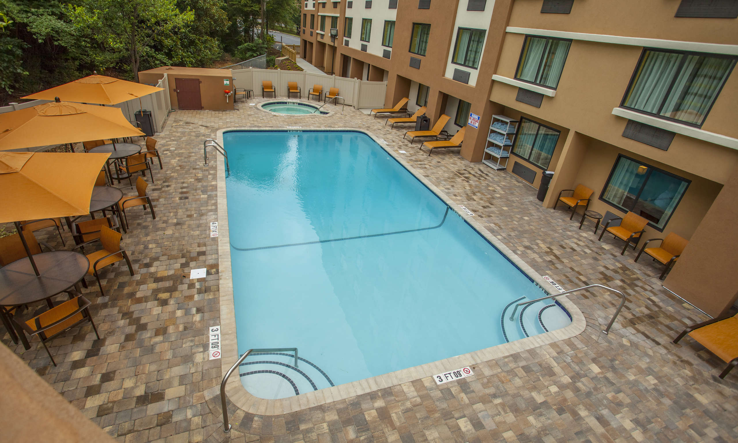 Courtyard Charlotte Billy Graham Parkway