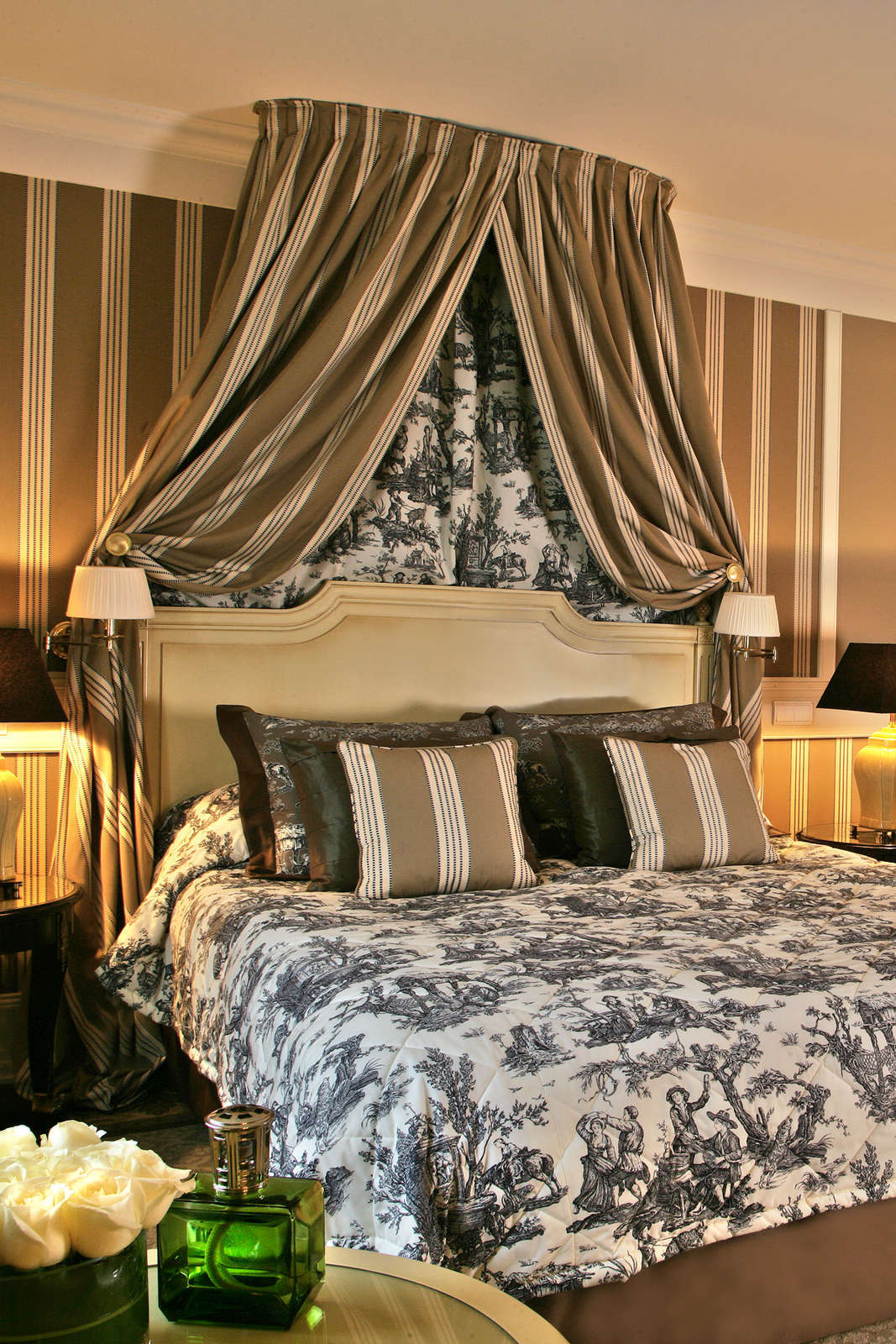 Hotel Tiara Chateau Hotel Mont Royal Chantilly photo 4