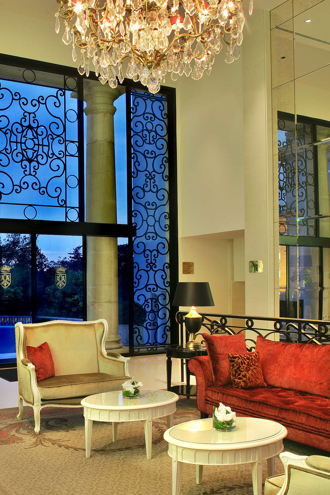 Hotel Tiara Chateau Hotel Mont Royal Chantilly photo 2