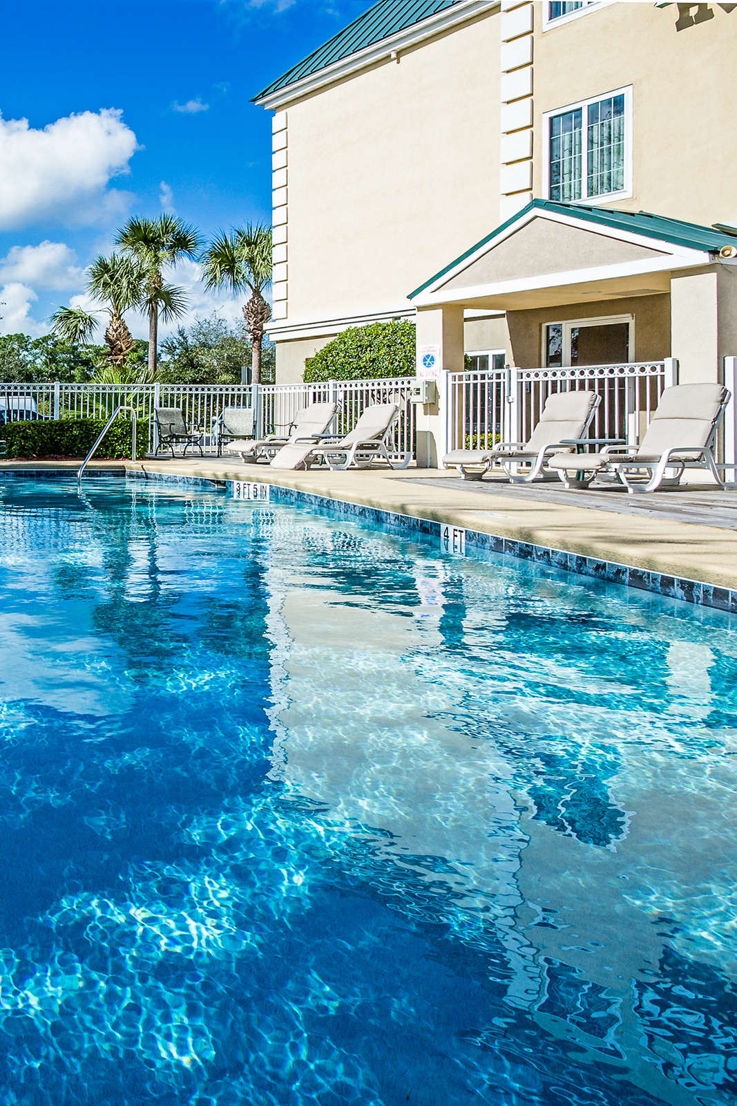 Hotel Country Inn & Suites By Carlson, Vero Beach I 95, Fl photo 1
