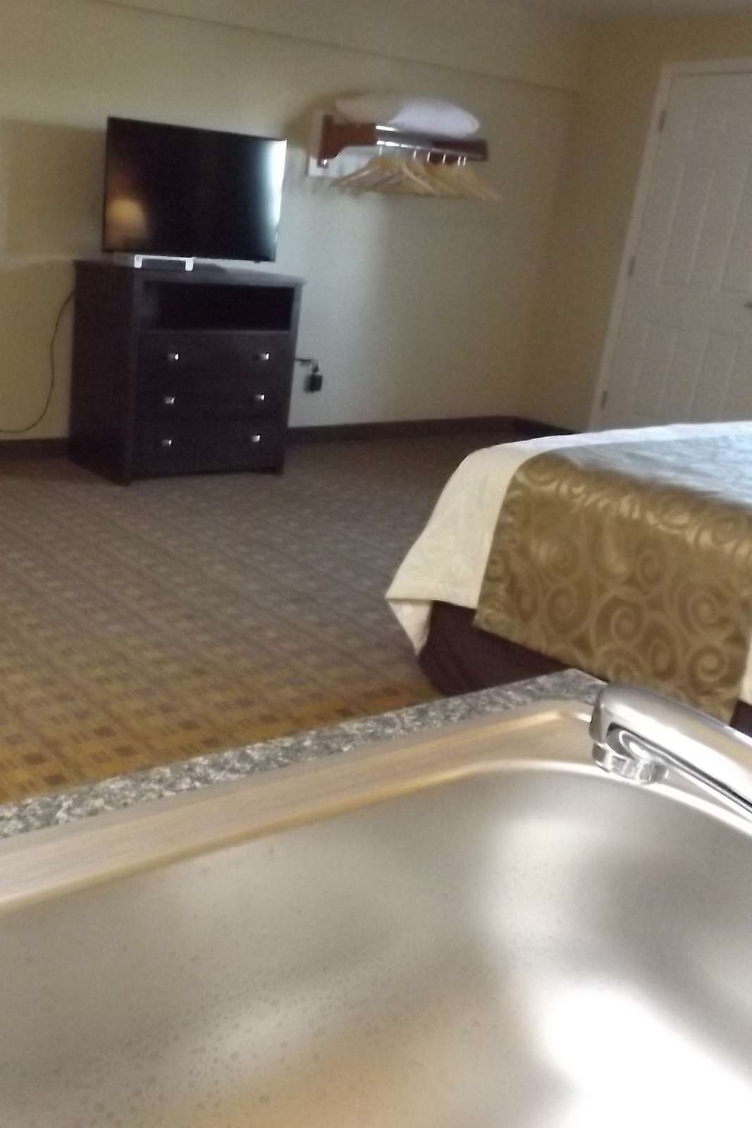 Hotel GuestHouse Inn and Suites Montesano photo 2