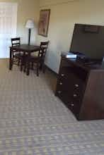 Hotel GuestHouse Inn and Suites Montesano photo 4