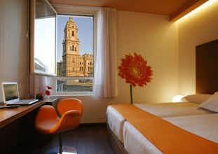 Hotel Petit Palace Plaza Malaga photo 2