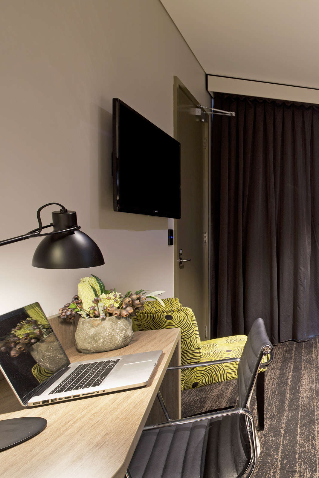 Hotel The Glen Hotel and Suites photo 3