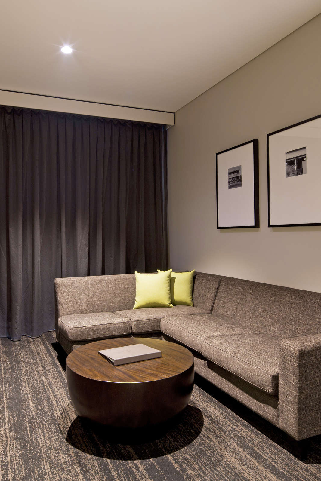 Hotel The Glen Hotel and Suites photo 4