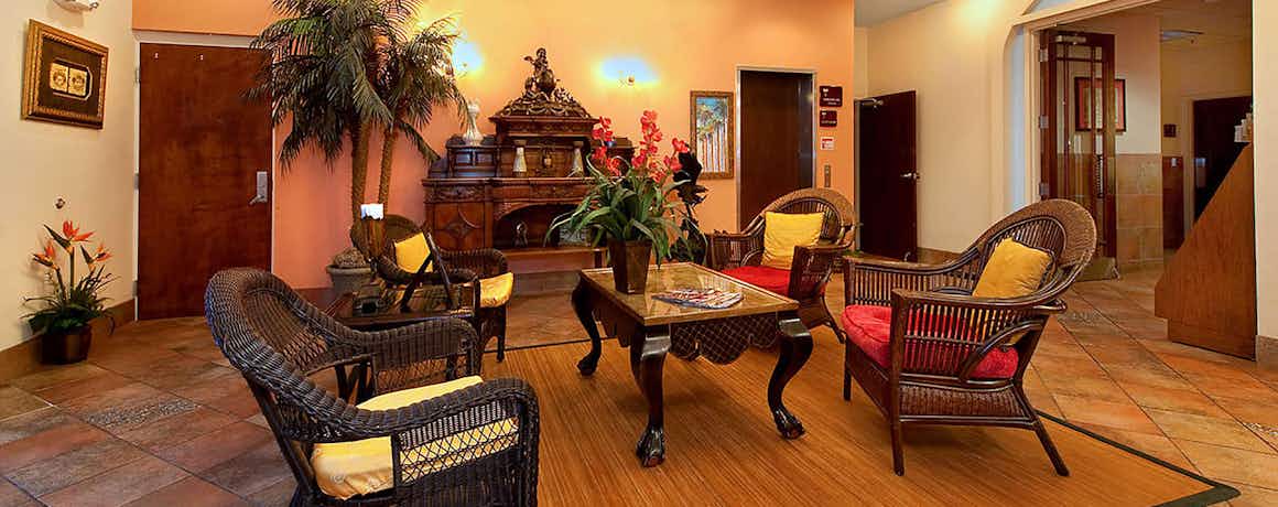 Tahitian Inn Hotel Cafe & Spa
