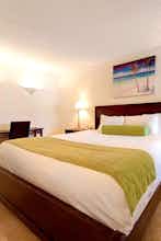 Hotel Tahitian Inn Hotel Cafe & Spa photo 2