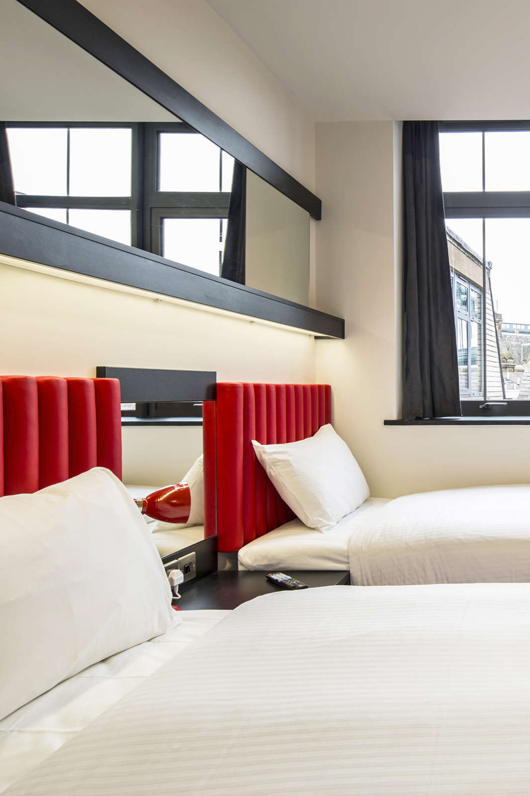 Hotel Tune Hotel Newcastle photo 2