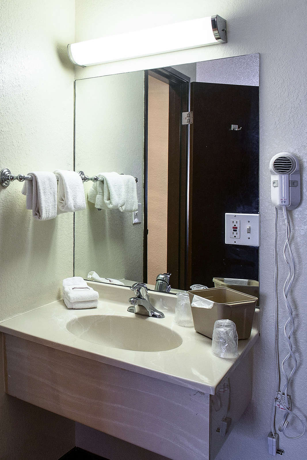 Hotel Red Roof Inn Council Bluffs photo 4