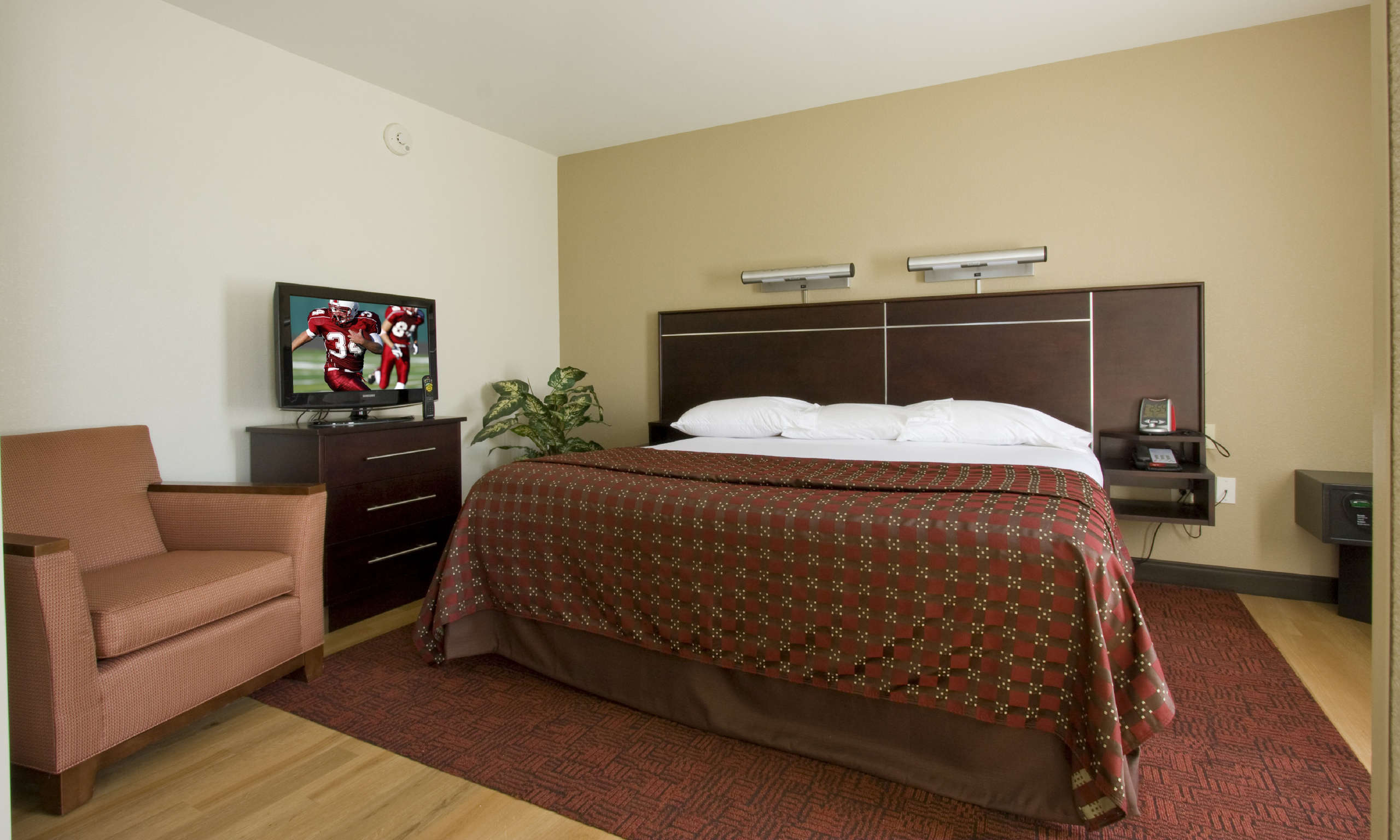 Red Roof PLUS+ Columbus Downtown-Convention Center