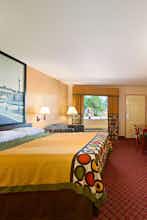 Hotel Super 8 Prattville photo 3