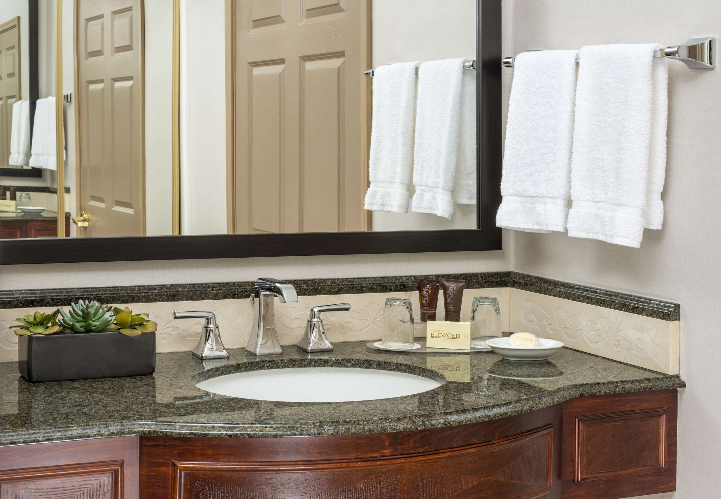 Hotel Ayres Hotel Anaheim photo 5