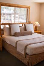 Hotel Red Wolf Lodge at Squaw Valley photo 4