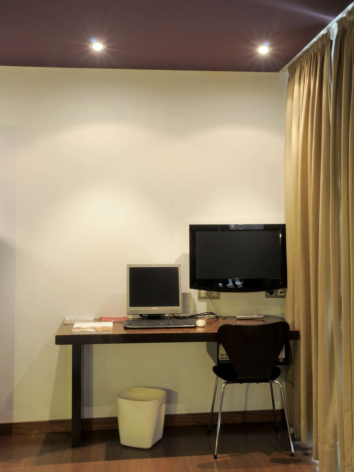 Hotel Petit Palace Arana photo 2