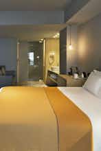 Hotel Yurbban Trafalgar photo 5