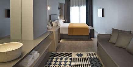Hotel Yurbban Trafalgar photo 3