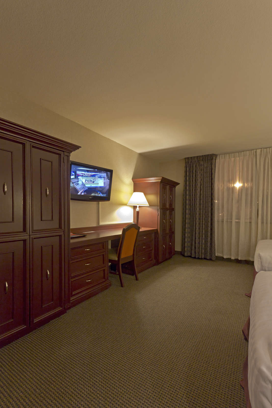 Hotel Chaparral Suites photo 5