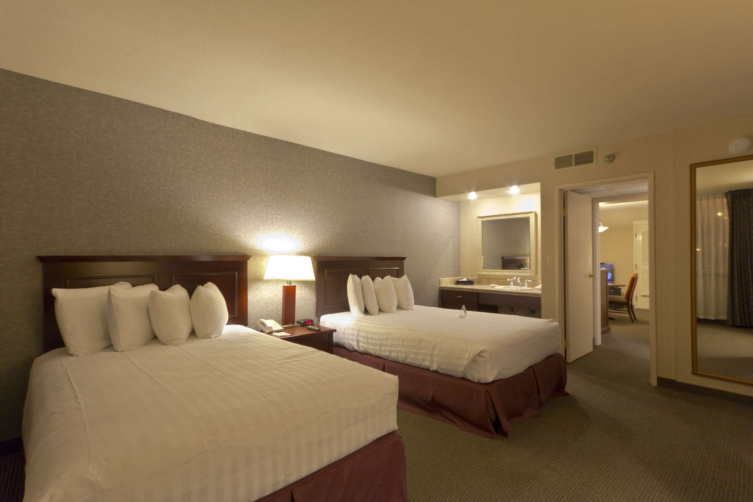 Hotel Chaparral Suites photo 4