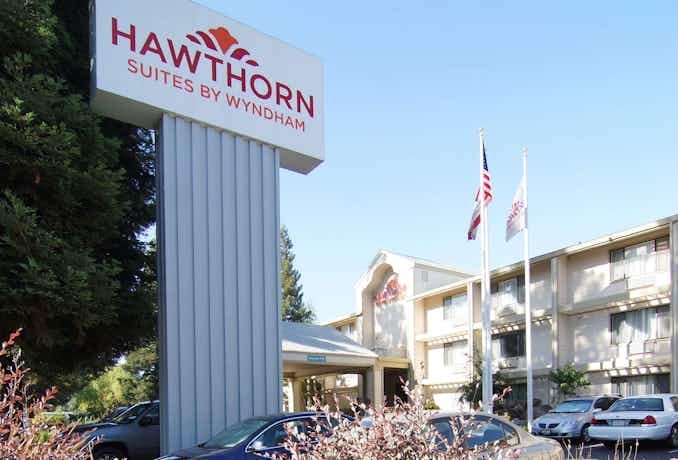 Hawthorn Suites Sacramento
