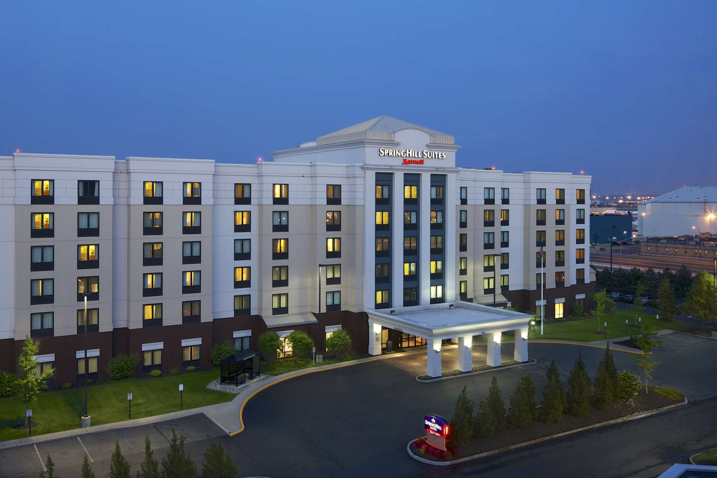 SpringHill Suites Newark Liberty Airport