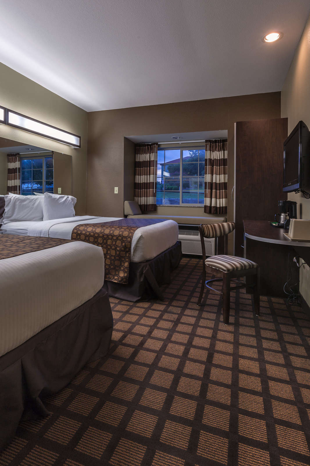 Hotel Microtel Inn & Suites Austin Airport photo 4