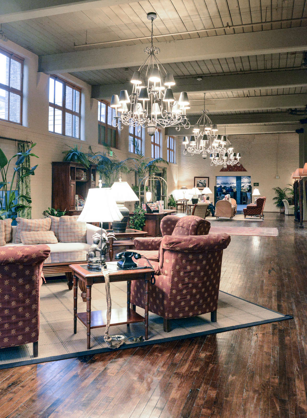 Hotel Hampton Inn & Suites Convention Center photo 1