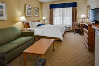 Hotel Country Inn & Suites photo 1