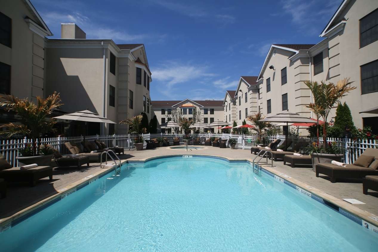 The Inn at Fox Hollow