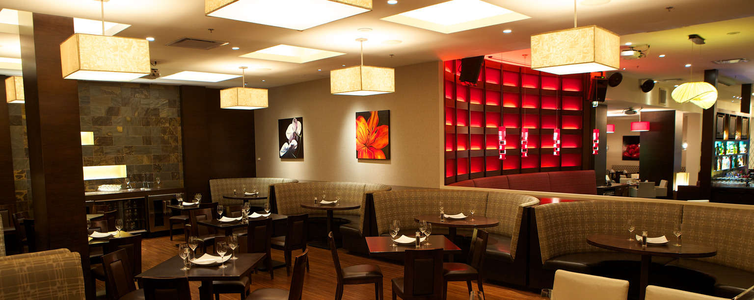 Hotel Century Plaza Hotel & Spa photo 2