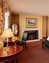 Hotel Planters Inn on Reynolds Square photo 4
