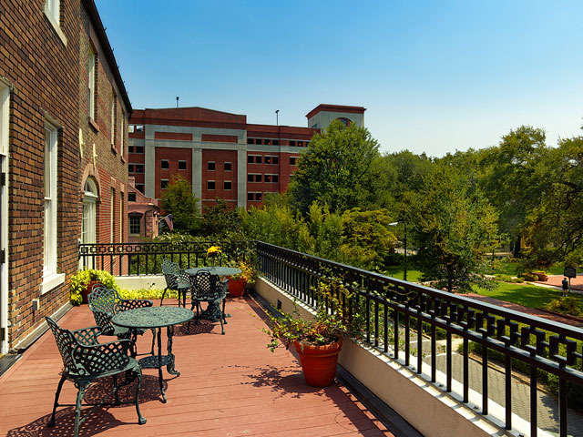Hotel Planters Inn on Reynolds Square photo 1
