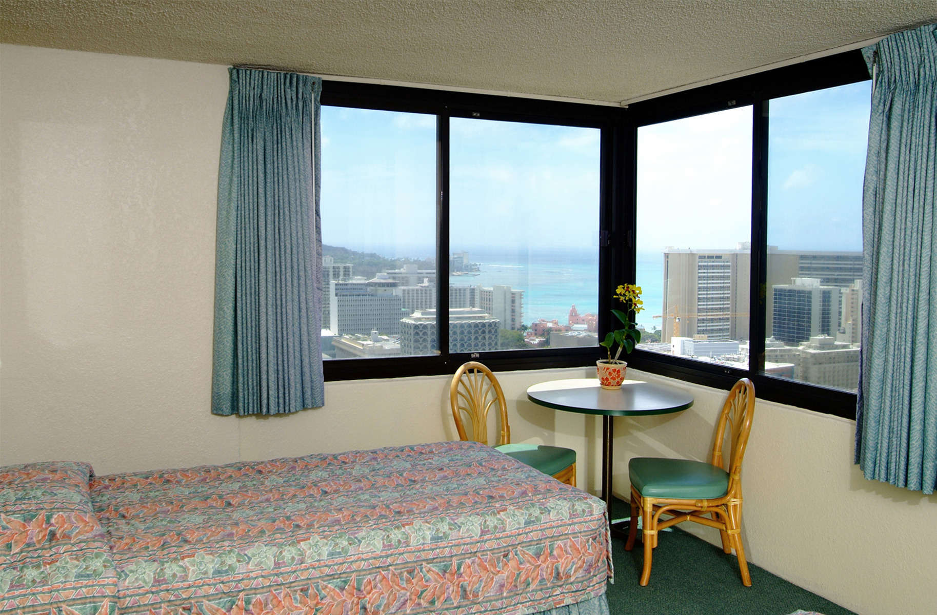 Hotel Maile Sky Court photo 5