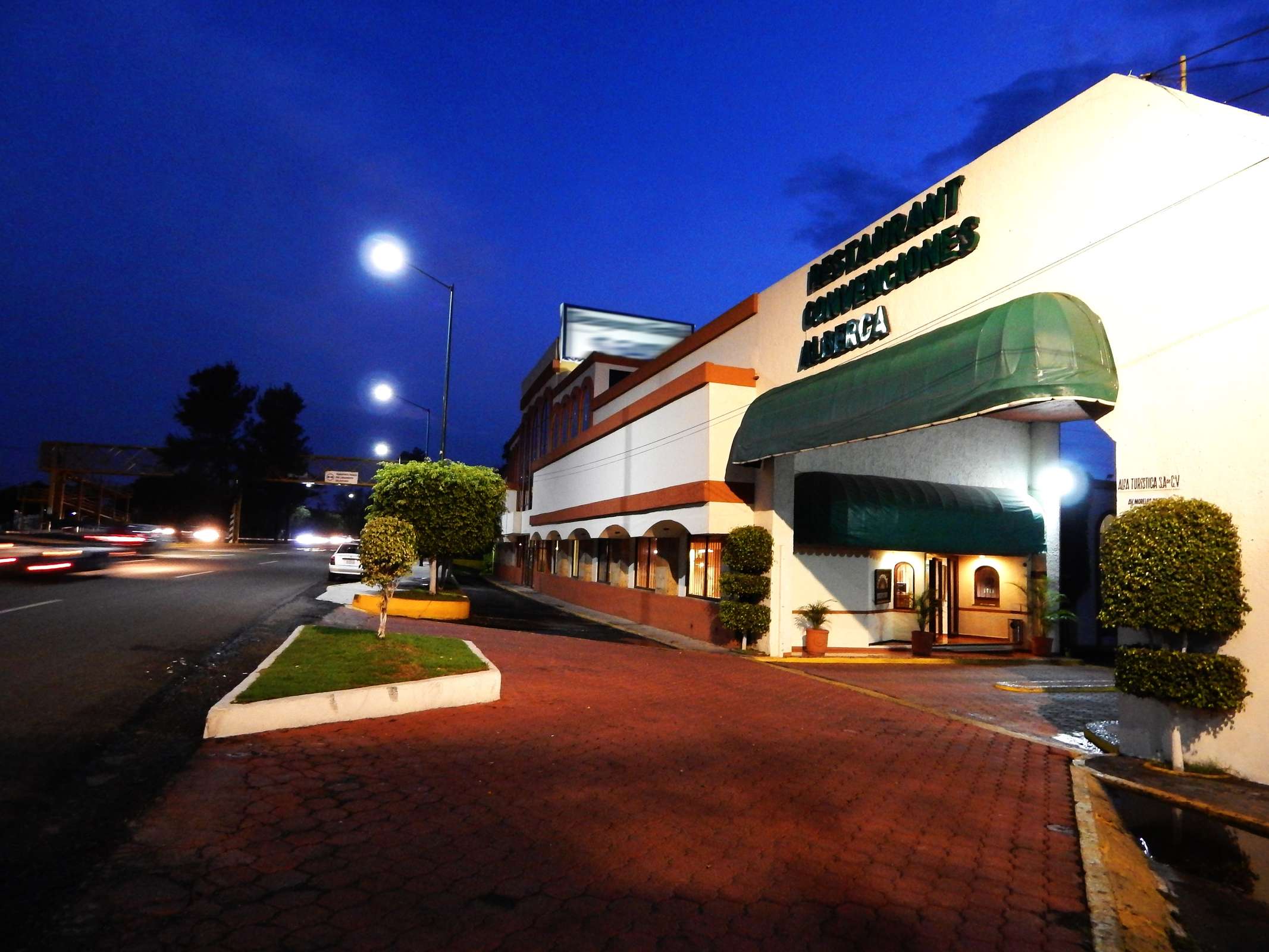 Hotel & Suites Villa del Sol