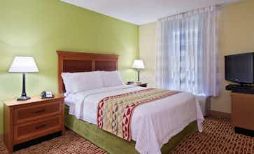 Hotel TownePlace Suites Knoxville Cedar Bluff photo 2