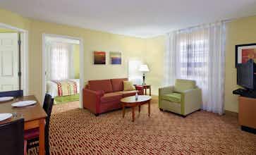 Hotel TownePlace Suites Knoxville Cedar Bluff photo 4