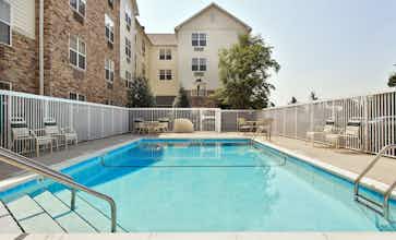 Hotel TownePlace Suites Knoxville Cedar Bluff photo 1
