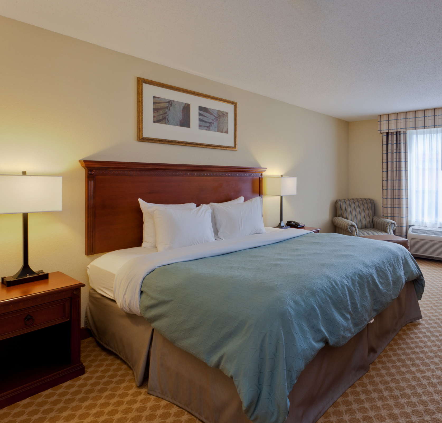 Hotel Country Inn & Suites West photo 2